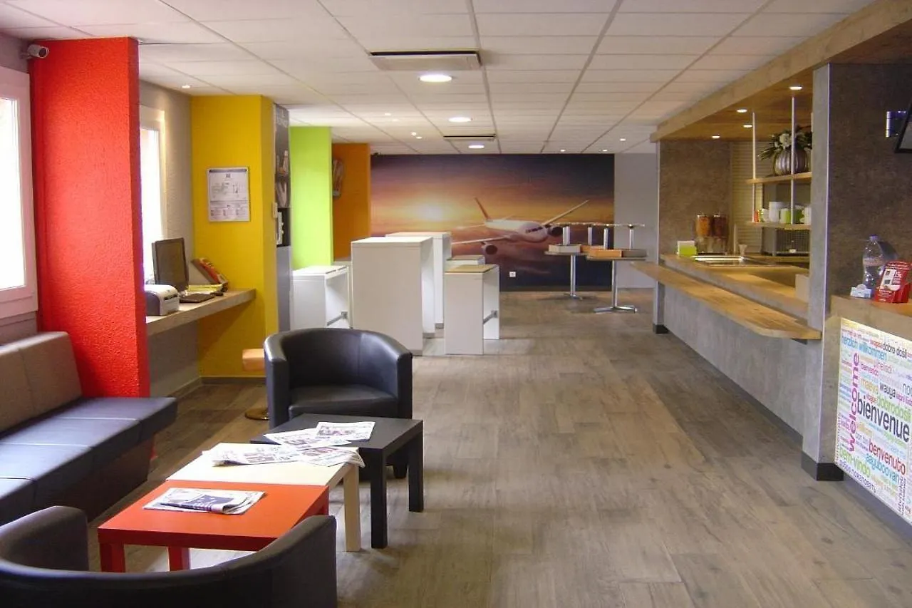 Ibis Budget Aeroport Marseille-Provence Витроль